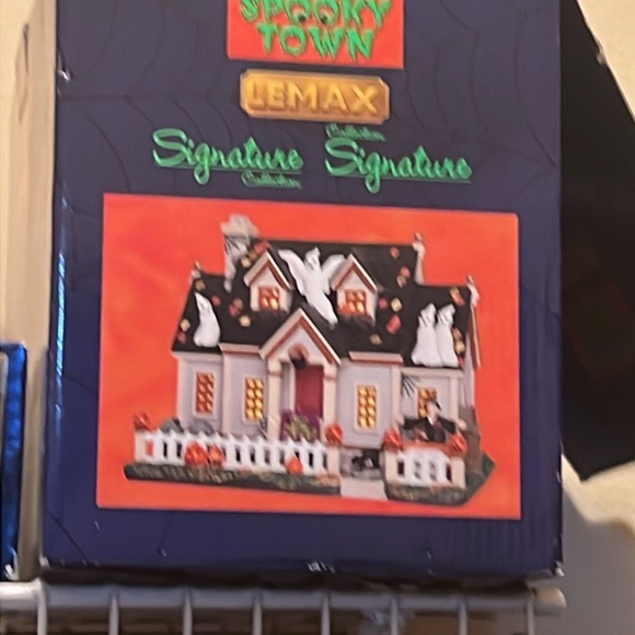 Spooky town Lemax Ghost Haunted House - Picture 2 of 2